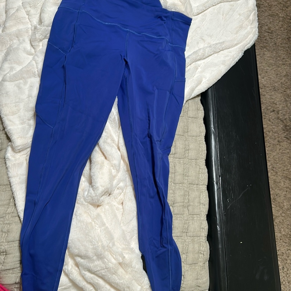 Fast and free Lululemon leggings